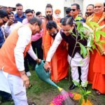 हरिद्वार में संत समागम में ‘एक राष्ट्र-एक चुनाव’ पर संवाद में केंद्रीय मंत्री शिवराज सिंह चौहान और मुख्यमंत्री पुष्कर सिंह धामी ने की सहभागिता